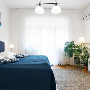 Downtown - Cismigiu Park Apartment Bucharest